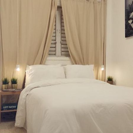 Room In Apartment Rishon LeZion Exterior foto