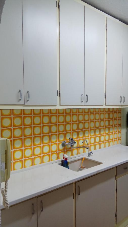 Room In Apartment Rishon LeZion Exterior foto